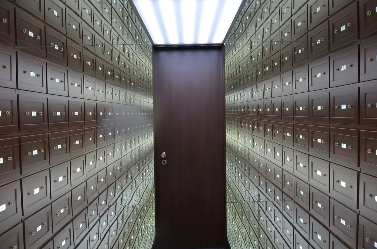 Bank Vault Door Mechanisms Explained: Time Locks, Relockers, and Drill Shields
